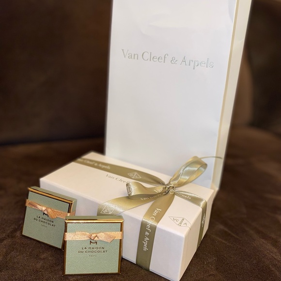 Van Cleef & Arpels Mother of Pearl Alhambra Bracelet - Picture 4 of 15